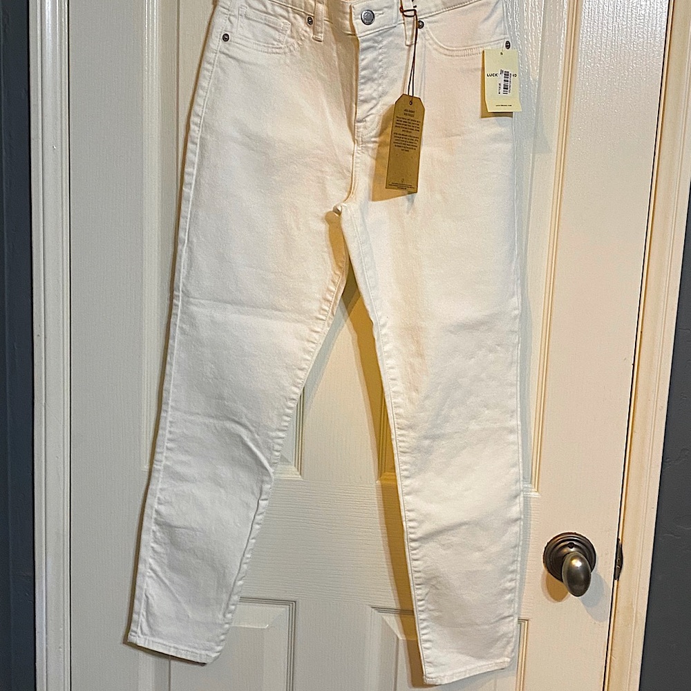 Lucky Brand White Jeans 8/29